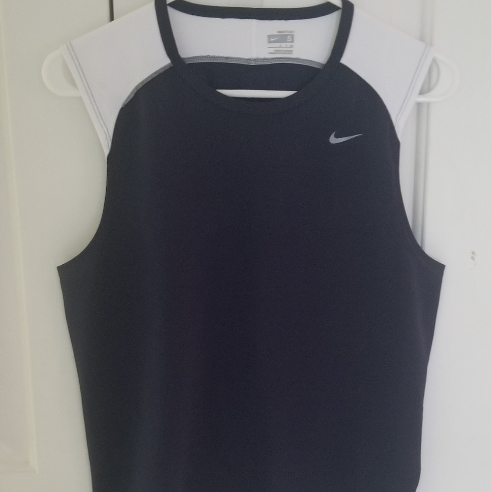 Nike Youth S (14/16) sleeveless NikeFit shirt Navy